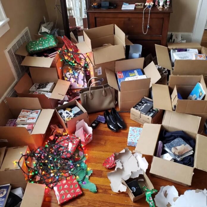 Cluttered floor chaos with tangled lights.